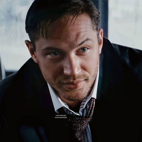 Movie Characters Drawings, Eames Inception, Inception Eames, Tom Hardy Inception, Tom Hardy Actor, Eddie Brock Venom, Venom Movie, Thomas Hardy, The Dark Knight Rises