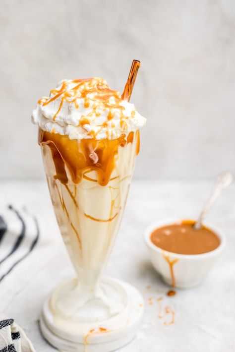 Salted Caramel Milkshake Recipe, Salted Caramel Milkshake, Caramel Milkshake, Apple Cider Caramels, Milkshake Recipe, Caramel Ice Cream, Flavor Ice, Milkshake Recipes, Homemade Whipped Cream