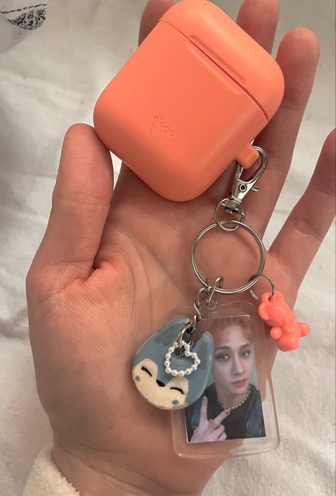 Skz Clay Art, Clay Kpop Ideas, Stray Kids Clay Art, Clay Keychain, Kids Clay, Beanie Boo, Clay Diy Projects, Bead Charms Diy, Easy Diy Art