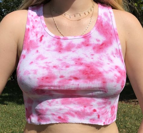 Tye Dye Tank Tops, Cheap Tie-dye Crop Top For Summer, Trendy Tie-dye Festival Tops, Spring Tie Dye Tank Top, Grunge Tie-dye Top, Cut Hoodies, Pink Tye Dye, Tie Dye Tops, Diy Tie Dye Shirts