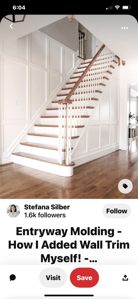 Tall Staircase Wall Ideas, Stairs Wall Design, Wainscoting Staircase, Stairwell Wall, Havenly Living Room, Staircase Wall Decor, Foyer Staircase, Lake House Interior, Entry Stairs