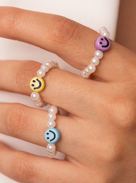 Ideas Para Hacer Collares, Preppy Ring, قلادات متدلية, Diy Beaded Rings, Preppy Bracelets, Diy Jewelry Rings, Preppy Jewelry, Beaded Necklace Diy, Clay Bracelet