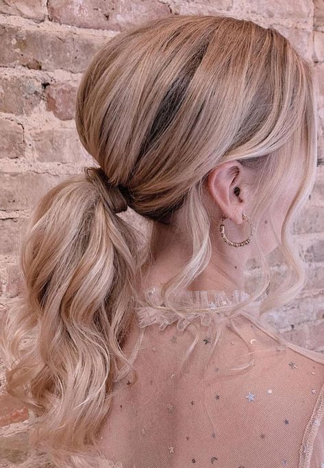 Volume Ponytail Hairstyles, Ponytail Hairstyles Wedding, Ponytail Volume, Bridal Pony, Gel Nails Spring, Formal Ponytail, Ponytail Wedding, Ponytail High, Volume Ponytail