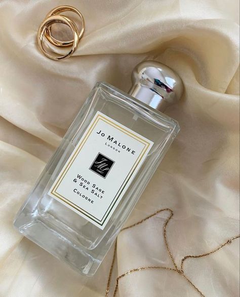 #summerscents #perfumes #summerperfumes #perfumes2023 #scents #luxuryperfumes #luxuryperfumes2023 #jomalone #oldmoneyaesthetic #summeraesthetic #summergirl Summer Perfumes, Jo Malone Perfume, Makeup Logo Design, Summer Scents, Summer Perfume, Mom Daughter Gifts, The Ordinary Skincare, Perfume Collection Fragrance, Long Lasting Perfume