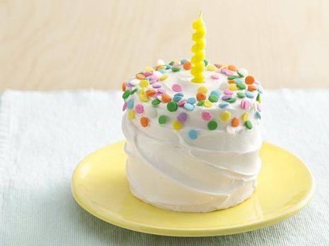 1st Birthday Smash Cake Ideas from Betty Crocker Confetti Smash Cake 1st Birthdays, Confetti Smash Cake, Pie Smash Cake, Funfetti Smash Cake, Simple Smash Cake, Check Mix, Smash Cake Recipes, Cakes To Make, Cake Mixes