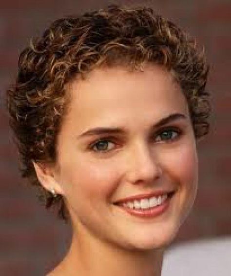 Do You Remember Keri Russell's Most Controversial Look? Short Permed Hair, Short Curly Hairstyles For Women, Short Curly Hairstyles, Very Short Haircuts, Short Curly Haircuts, Haircuts For Curly Hair, Curly Hair Women, Best Short Haircuts, Very Short Hair