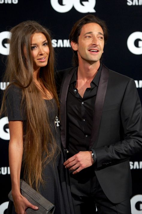 Lara Lieto, Pelo Chocolate, Longest Hair, Adrien Brody, Long Face Hairstyles, Face Shape Hairstyles, Long Hair Wedding Styles, Super Long Hair, Long Faces