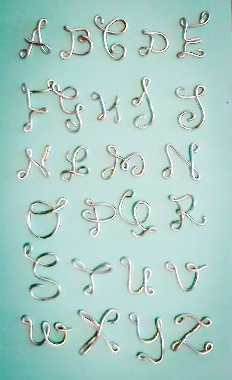 Wire Wrapped Letters, Wire Letters, Diy Wire Jewelry Rings, Copper Wire Art, Wire Ornaments, Wire Jewelry Rings, Wire Wrapped Stone Jewelry, Wire Jewelery, Wire Wrap Jewelry Designs