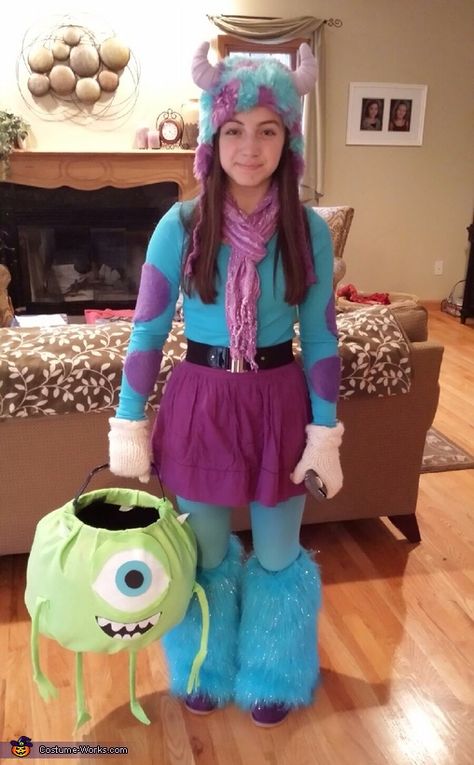 Sully Costume Women, Sully Monsters Inc Costume Diy, Diy Sully Costume Monsters Inc, Monsters Inc Cosplay, Monster Ag Kostüm, Sully Costume Diy, Mike And Sully Costume, Mike Wazowski Halloween Costume, Monsters Inc Costume Diy