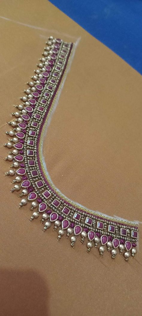 Simple Design Maggam Work, Simple Hand Work Designs For Blouse, Kundan Aari Work Design, Kundan Maggam Work Designs, Kundan Aari Work Blouse, Simple Kundan Work Blouse, Kundan Work Blouse Designs, 500 Rs Aari Work Design, Beads Work On Blouse