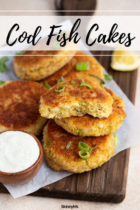 Fried Cod Fish, Cod Fish Cakes, Healthy Seafood Dishes, Cod Cakes, Fish Patties, Air Fried Fish, Fried Cod, Cod Fish, Healthy Fish