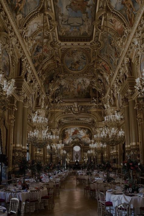 Wedding Venues Aesthetic, Royal Wedding Aesthetic, Dark Academia Wedding, Ballroom Aesthetic, Aesthetic Castle, Victorian Wedding Themes, Wedding Venues Indoor, Castle Aesthetic, Dream Wedding Decorations