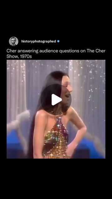 History Photographed on Instagram: "Cher answers questions from the audience on “The Cher Show” which was a variety TV show starring Cher, featuring comedy, musical performances, and celebrity guests." Cher Young 1970s, Cher Outfits 70s, 70s Cher, Cher Videos, Cher 70s, Cher 1960s, Cher Costume, Young Cher, Cher Show