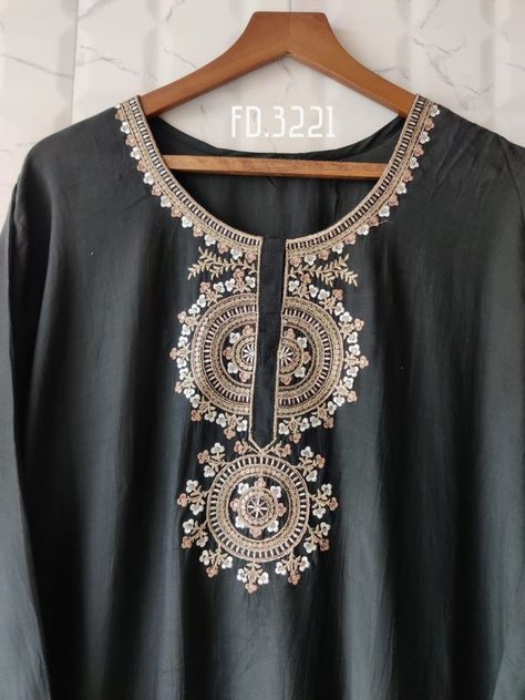 Yoke Designs, Long Kurti Patterns, Punjabi Dresses, Designer Bridal Lehenga Choli, New Embroidery Designs, Kaftan Designs, Kurti Patterns, Embroidery On Kurtis, Blouse Designs Indian