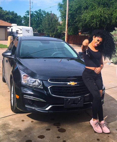 15.8k Likes, 109 Comments - Jasmine Brown (@jasmeannnn) on Instagram: “Yesterday I bought me a new rideee😍 didn't get to take a pic yesterday cause as soon as I left the…” New Car Picture, Jasmine Brown, Best Cars For Teens, Millionaire Lifestyle Luxury, Car Selfies, Car For Teens, I Love Us, Car Poses, Car Essentials