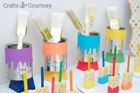 Easy DIY Kids Art Themed Birthday Party featuring these adorable rice krispie treat paint brushes Art Birthday Parties, Easy Diy Kids, Kids Art Party, Art Themed Party, Kids Painting Party, Diy Kids Art, Painting Birthday Party, Artist Birthday, Birthday Painting