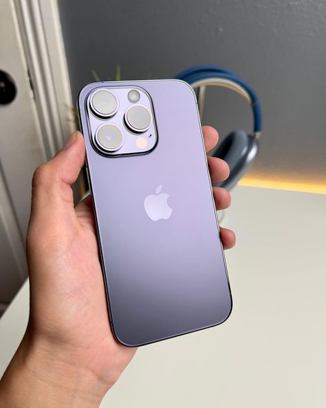 Iphone 15 Pro Max Purple, Free Iphone Giveaway, Purple Cases, Iphone 14pro, Produk Apple, Iphone Obsession, Iphone Pictures, All Iphones, Iphone Pro