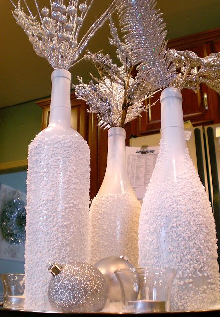 Holiday Craft Ideas with Missouri Wine Bottles | MO Wine Dollar Store Christmas Decor, Christmas Crafts For Toddlers, Christmas Crafts For Adults, Christmas Wine Bottles, Christmas Crafts For Kids To Make, Wine Glass Art, Wine Bottle Art, Wine Bottle Diy Crafts, Dollar Store Christmas