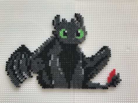 Perler Beads Toothless, Toothless Pixel Art Grid, Toothless Perler Beads, Httyd Perler Beads, How To Train Your Dragon Perler Beads, Toothless Perler Bead Patterns, Httyd Pixel Art, Perler Bead Patterns Dragon, Wolf Perler Bead Patterns