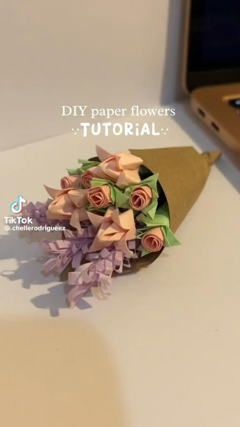 Make a sentimental DIY gift for your loved ones! A great way to keep your love showcased in their space with handmade love! Join us in the joy of crafting and create your own everlasting bouquet on Pinterest today! #DIYPaperFlowers #HandmadeBouquet #CraftingInspiration #diytutorial #diyflower #diycraftideas #handmadegift #giftidea Diy Craft Love Gift Ideas, Sentimental Gifts For Girlfriend Diy, Cute Paper Bouquet, Christmas Crafts For Girlfriend, Cute Christmas Gifts For Girlfriend Diy, Diy Gift For Partner, Handmade Paper Bouquet, Bday Gift Ideas For Girlfriend, Diy Gift Girlfriend