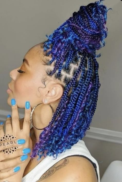 Sweet And Sour Hairstyle Braids, Sweet And Sour Hairstyle, Hair Styles Fancy, Curly Ends Knotless Braids, Shoulder Length Box Braids, Box Braids Ombre, Virgo Hair, Box Braids With Curly Ends, Ombre Braids