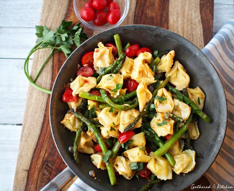 Create a delish gourmet tasting dish using a package of store bought ravioli, paired with asparagus and tomatoes! This dish is a huge hit, even for the kids and an easy make for busy weeknight dinners! I’d love for you to PIN this recipe! I originally was inspired by this recipe I found on Pinterest...Read the Post Ravioli With Asparagus, Recipe Pizza Dough, Baked Baby Potatoes, Asparagus And Tomatoes, Buffalo Chicken Pasta Salad, Glazed Ribs, Buffalo Chicken Pasta, Making Gnocchi, Pie Crust Recipe