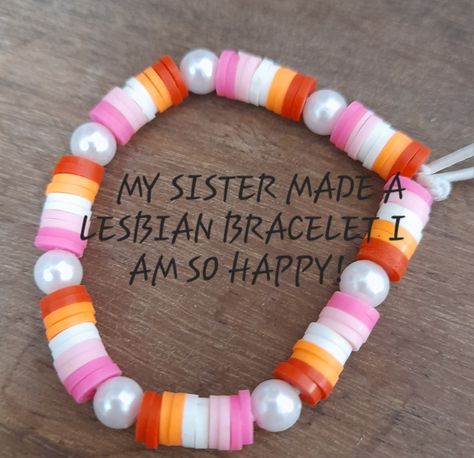 Lesbian Clay Bead Bracelet, Lgbtq Clay Bead Bracelet, Pride Friendship Bracelet Beads, Clay Bead Bracelet Ideas Pride, Pride Bracelet Diy, Lesbian Bracelet, Pride Friendship Bracelet, Pride Fits, Lgbtq Bracelet