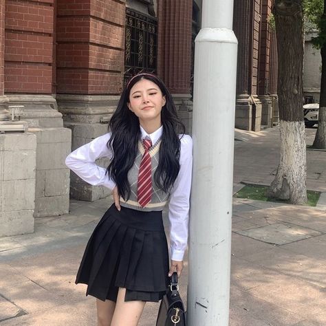 Korean School Outfits Uniform, Kpop School Uniform, Highteen Fashion, Kpop Uniform, Maxine Liu, The Inheritance Games Aesthetic, Inheritance Games Aesthetic, Jennifer Lynn Barnes, Student Uniform