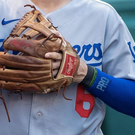 PRO Sports Gear offers the highest quality baseball gloves from brands such as Rawlings and Nike. While you are here, also pick up a PRO sleeve just like the one Trea Turner is wearing! Trea Turner, Mlb Postseason, Rawlings Baseball, Baseball Gloves, Pro Sports, Baseball Glove, Sports Gear, Mlb, The One