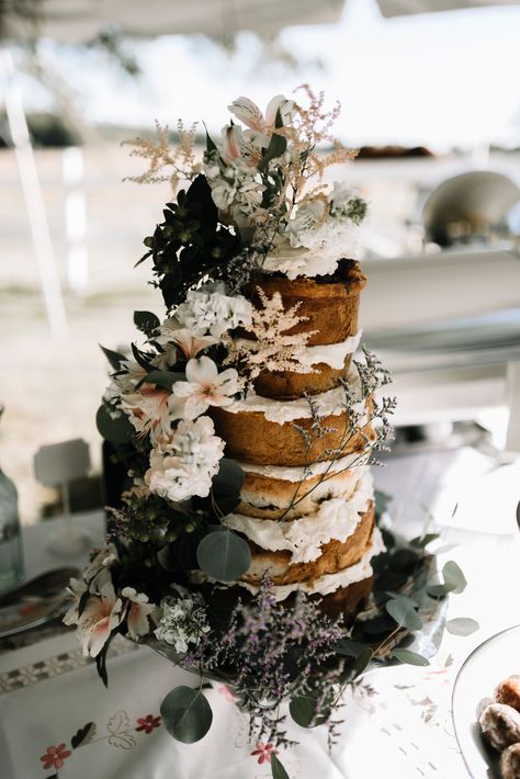 Cinnamon Rolls Wedding Cake, Cinnamon Roll Wedding Cake, Cinnamon Roll Wedding, Wedding Cake Tops, Cinnamon Roll Cake, Roll Cake, Cake Toppings, Cinnamon Roll, Wedding Themes