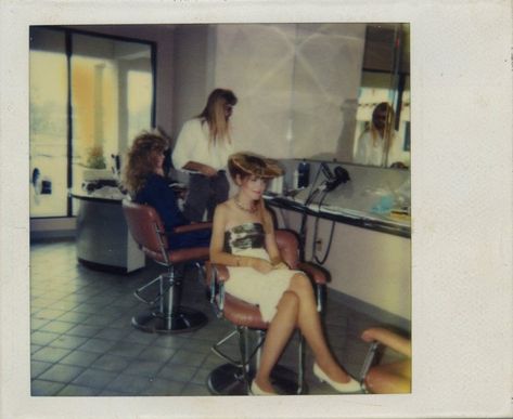 Florida Hair, 80’s Hair, Salon Uniform, Steel Magnolias, 80s Hair, 80s Aesthetic, 90s Hairstyles, Hair Dresser, Aesthetic Hair