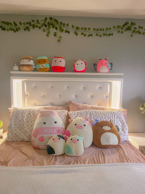 Squishmallows Aesthetic, Diy Room Decor For Teens, Relaxing Bedroom, Cute Bedroom Decor, Dream Room Inspiration, Room Makeover Inspiration, Cute Room Decor, Master Bedrooms Decor, Room Inspiration Bedroom