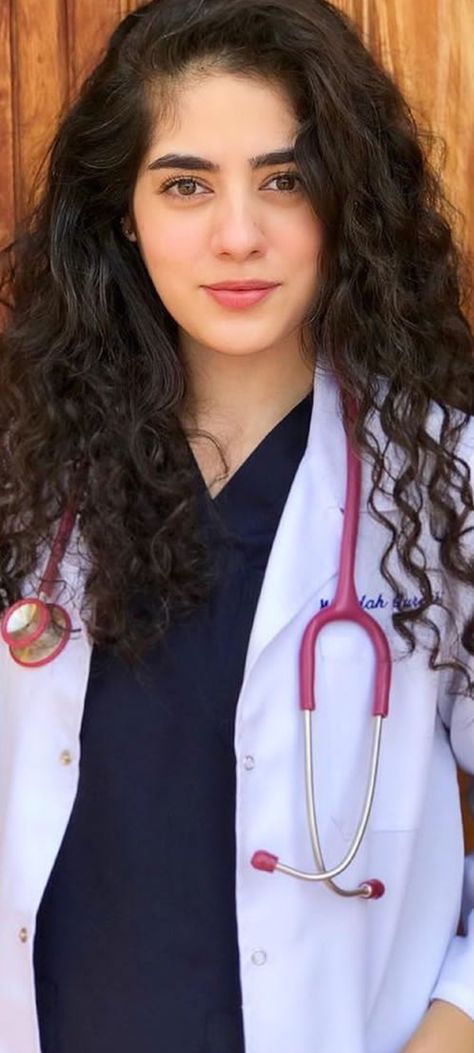 Poses With Stethoscope, Pregnancy Anatomy, Insta Dp, Bungalow Exterior, Biology Notes, Modern Bungalow, Female Doctor, Cute Couple Poses, Couple Poses