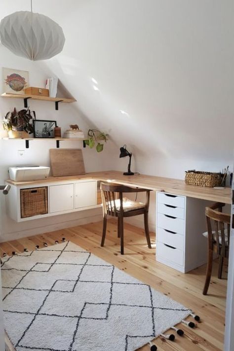 Meubler un studio - le bureau Attic Office, Loft Office, Loft Room, Home Office Space, Living Room Decor Modern, Home Office Design, Ikea Hack, My New Room, New Room