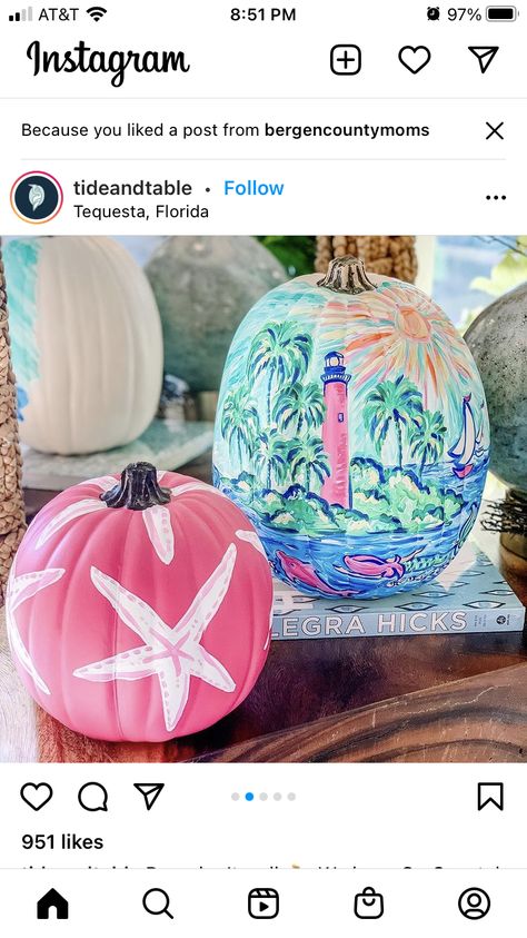 Preppy Halloween Pumpkin Painting, Preppy Painted Pumpkins, Pumpkin Painting Ideas Preppy, Preppy Pumpkin Painting Ideas, Coastal Halloween Decor, Beachy Pumpkin Painting Ideas, Beach Pumpkins Painting, Nautical Pumpkin Painting, Beachy Painted Pumpkins