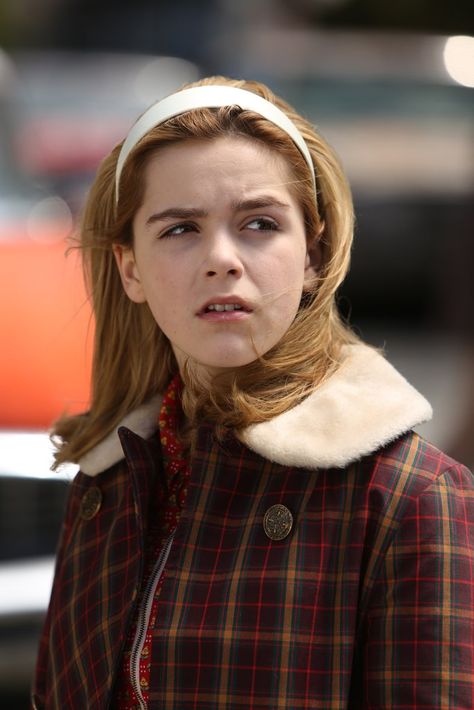 Sally Draper Season Six Men Dress Outfits, Sally Draper, Mad Men Dresses, Betty Draper, Don Draper, Mad Men Fashion, Mad Women, Kiernan Shipka, Iconic Images