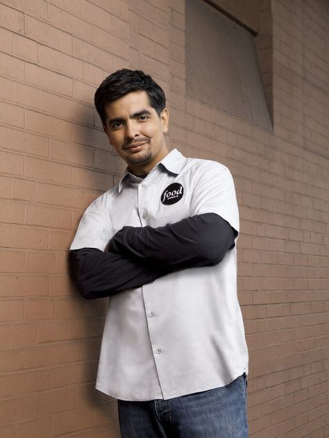 Chef Aesthetic, Aaron Sanchez, New York Restaurants, Food Network Chefs, Bio Food, Famous Chef, Food Network Star, Tv Chefs, Iron Chef