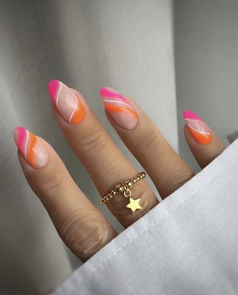 Bright pink and orange wavy nails for almond nails Do It Yourself Nails, Orange Nail Designs, Summery Nails, Girly Acrylic Nails, Pink Nail Art, Casual Nails, Short Square Acrylic Nails, Almond Nails Designs, Bright Nails