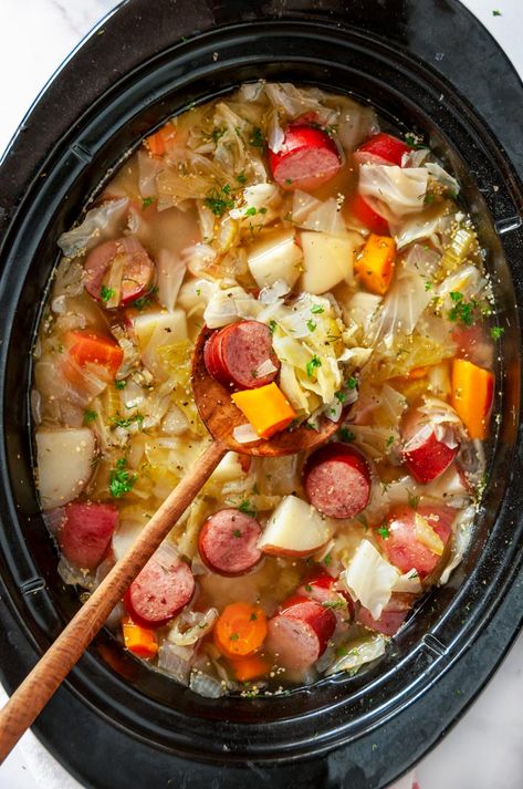 Kielbasa Soup, Slow Cooker Kielbasa, Kielbasa And Cabbage, Cabbage Stew, Sausage Crockpot, Crock Pot Cabbage, Kielbasa Recipes, Cabbage And Sausage, Sausage Potatoes