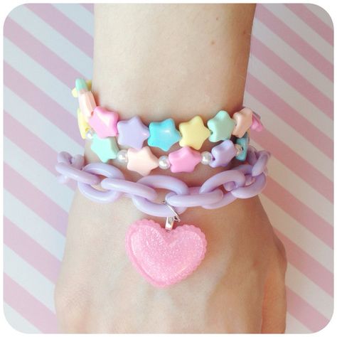 Pastel Kawaii Fairy Kei bracelet (5.38 AUD) ❤ liked on Polyvore featuring jewelry, bracelets, accessories, jewels, kawaii, beads jewellery, beading jewelry, chains jewelry, purple jewelry and chunky jewelry Melanie Martinez Style, Fairy Kei Fashion, Kawaii Fairy, Pop Punk Fashion, Pastel Kawaii, Mode Kawaii, Kei Fashion, Pastel Goth Fashion, Kawaii Jewelry