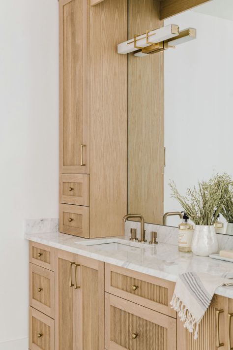 10 Pro Tips for Remodeling a Kitchen or Bathroom - Nikki's Plate White Marble Sink, Gold Metallic Wallpaper, Gold Sconces, Aged Brass Hardware, Brass Faucets, Florida Interior Design, Nightstand Light, Jupiter Florida, Brass Faucet