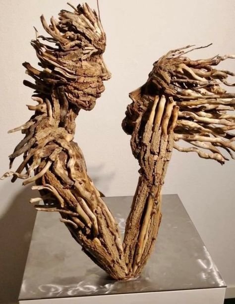 Takken Decor, Driftwood Art Sculpture, Driftwood Diy, Twig Art, Driftwood Art Diy, Driftwood Projects, Driftwood Wall Art, Stick Art, Driftwood Sculpture