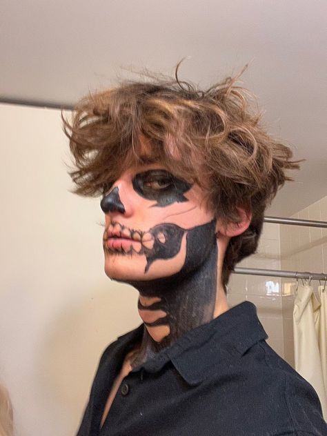 #disabilityawareness #adaptivecostumes #inclusivehalloween #halloweencostumes #disabilityinclusion #halloweenideas #creativityforall #accessibility #costumeinspo #spookyseason Halloween Makeup Male, Eboy Makeup, Guys Halloween Makeup, Halloween Skeleton Makeup, Mardi Gras Makeup, Aaron Liebregts, Skull Face Paint, Skeleton Makeup, Horror Makeup