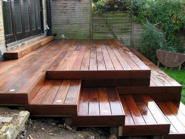 Deck Piscina, Multi Level Deck, Pergola Curtains, Deck Steps, Wooden Deck, Deck Designs Backyard, Deck Stairs, Small Deck, Casa Exterior