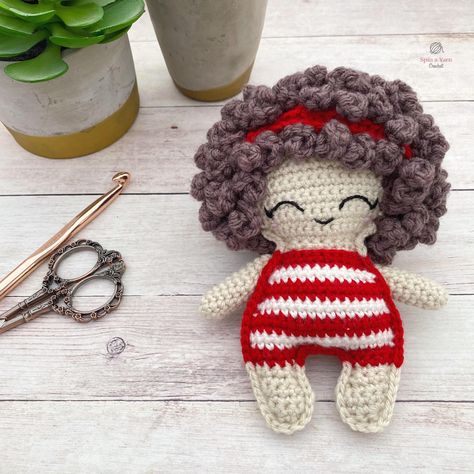 Crochet Ornament Patterns, Foundation Single Crochet, Doll Crochet Pattern, Pola Amigurumi, Crochet Ornaments, Haken Baby, Red Yarn, Doll Crochet, Yarn Tail