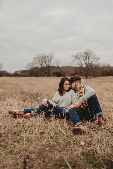 Picnic Winter, Dallas Engagement Photos, Dallas Engagement, Romantic Picnic, Picnic Engagement, Dallas Photographers, Romantic Picnics, Engagement Locations, Engagement Photo Locations