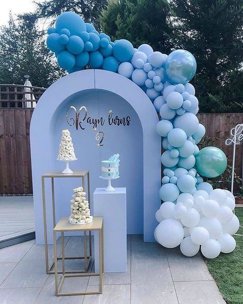 Your No.1 bridal gallery ❤ on Instagram: “50 SHADES OF BLUE💙💙💙 Tag your friends who'd love this  setup! Credit @foreverandadayevents  . #Brightbeautifulandbridal #BbbDecor” Green Balloon Arch, Boys 1st Birthday Party Ideas, Birthday Garland, Bridal Gallery, Green Balloon, White Balloons, Blue Baby Shower, Blue Balloons, Balloon Arch