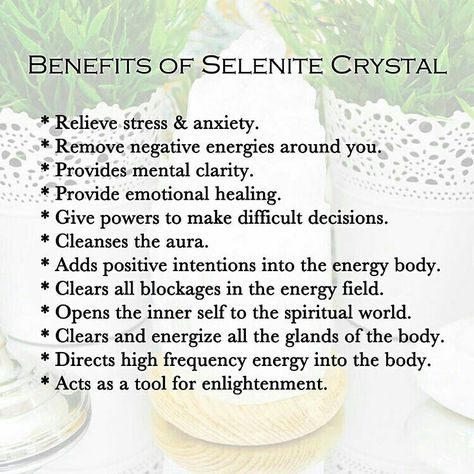 SELENITE Crystal Guide, Crystals Healing Properties, Spiritual Crystals, Gemstone Meanings, Crystal Therapy, Selenite Crystal, Meditation Crystals, Crystal Healing Stones, Crystal Magic