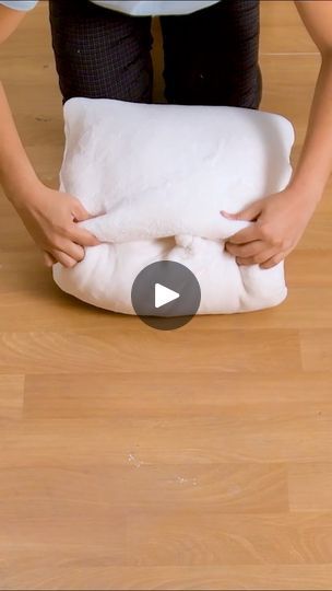 69K views · 1.4K reactions | Too many blankets and not enough pillows? Transform your blanket with a couple of quick folds | Blossom | Blossom · Original audio Christmas Bedroom Ideas, Crafts For Gifts, Stovetop Potpourri, Christmas Bedroom, Diy Crafts For Gifts, Minecraft Houses, Potpourri, Ideas Christmas, Craft Gifts