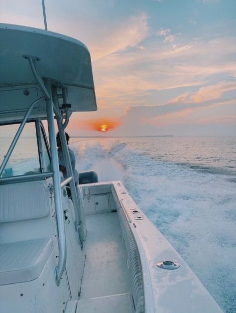 Preppy Boat, Somewhere On A Beach, Room Collage, Lifestyle Goals, Ocean Vibes, Summer Goals, Paradise On Earth, Pretty Sky, Photo Wall Collage